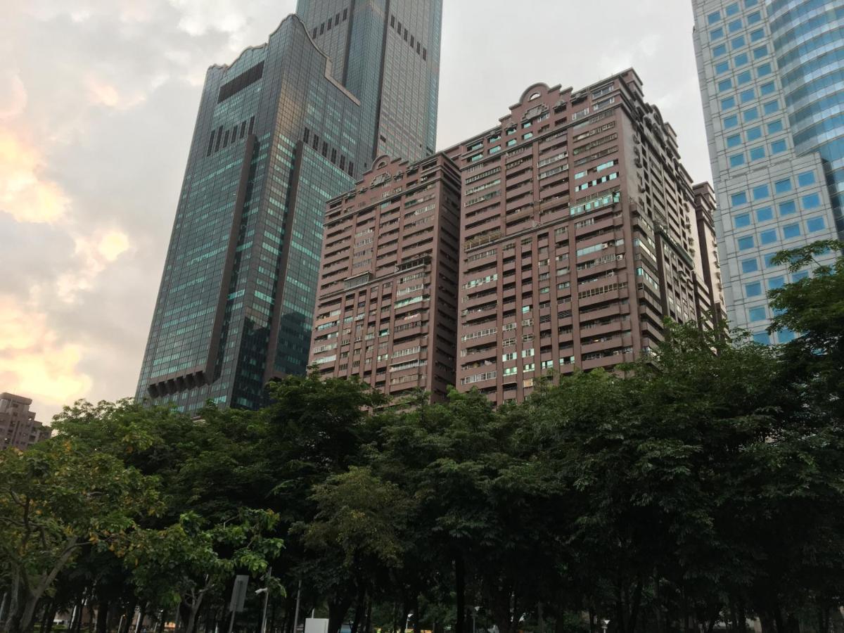 PInHOuse Bed and Breakfast Kaohsiung Buitenkant foto